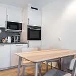 Apartman Leekee *