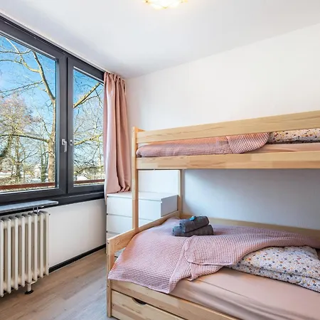 Апартаменты Leekee *