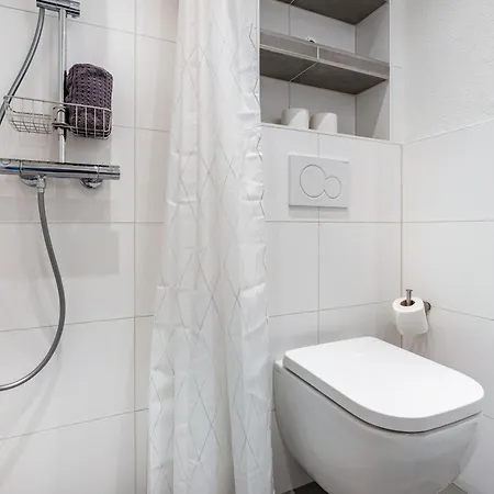 Leekee Apartment *